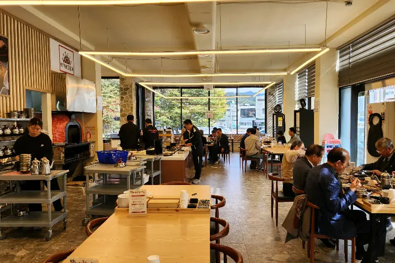 넓고 쾌적한 실내