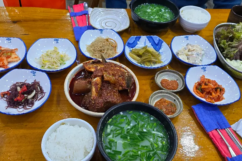 섬진강 재첩국 한 상 차림