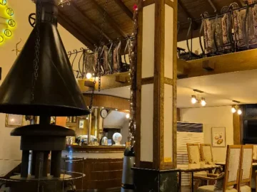 잊을 수 없는 스위스 풍미, 용인 민속촌 데이트를 완성하는 특별한 바소 레스토랑 맛집 기행