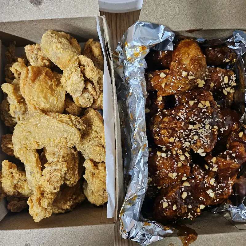 시장닭집 후라이드와 양념