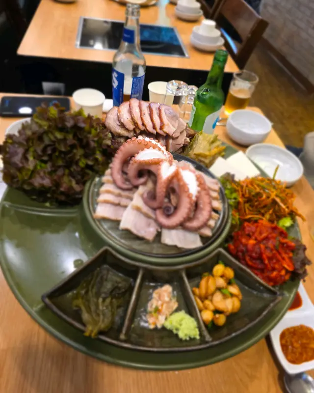 청주왕족발보쌈 한상차림