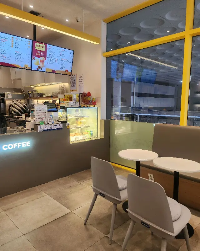 매장 내부 테이블