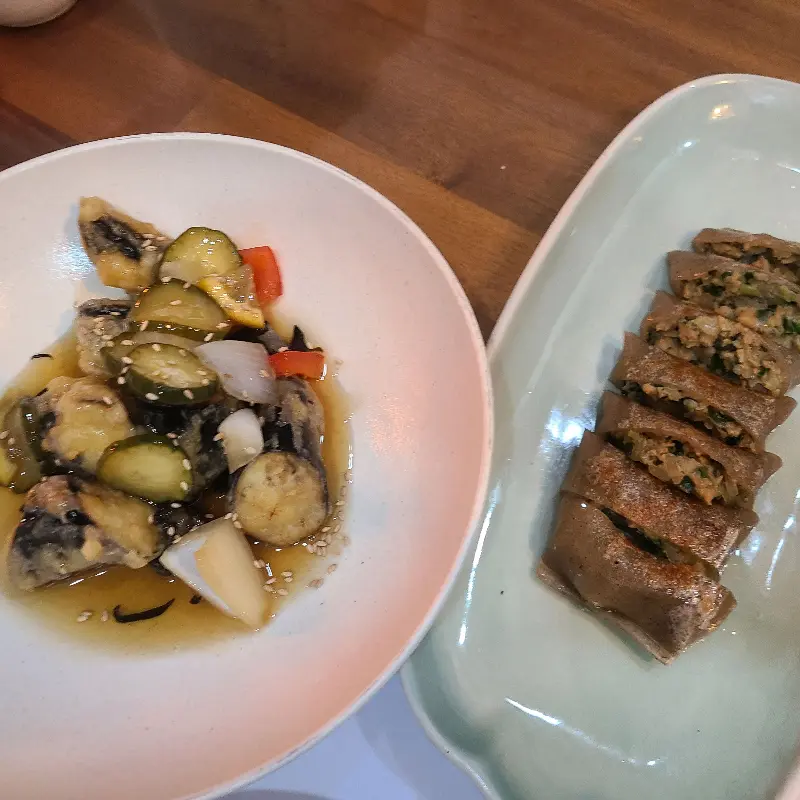 향긋한 메밀전병