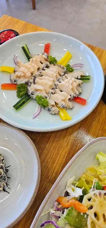 전복죽 한 상 차림