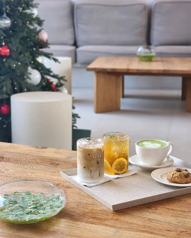 카페 내부의 아늑한 분위기