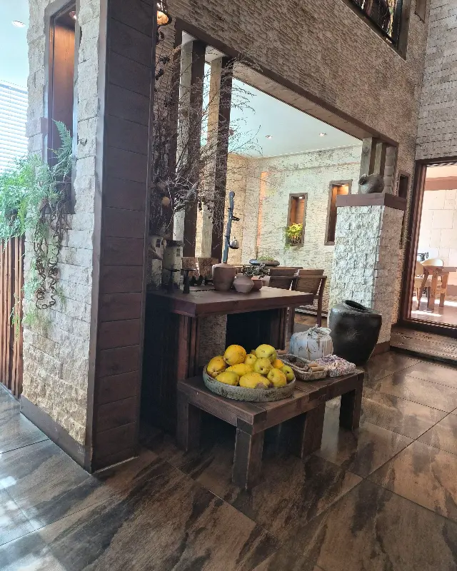 고전적인 멋이 느껴지는 인테리어