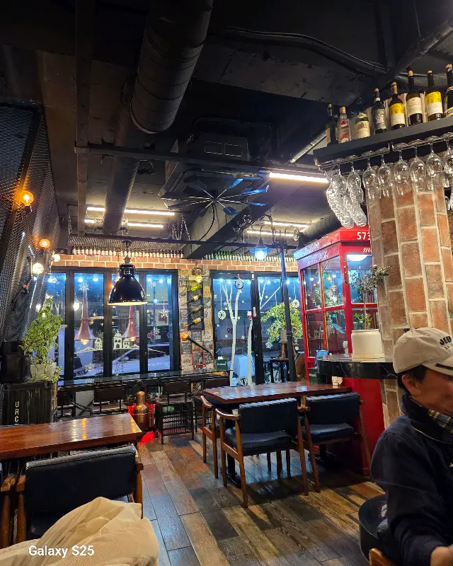 넓고 아늑한 무끼 내부