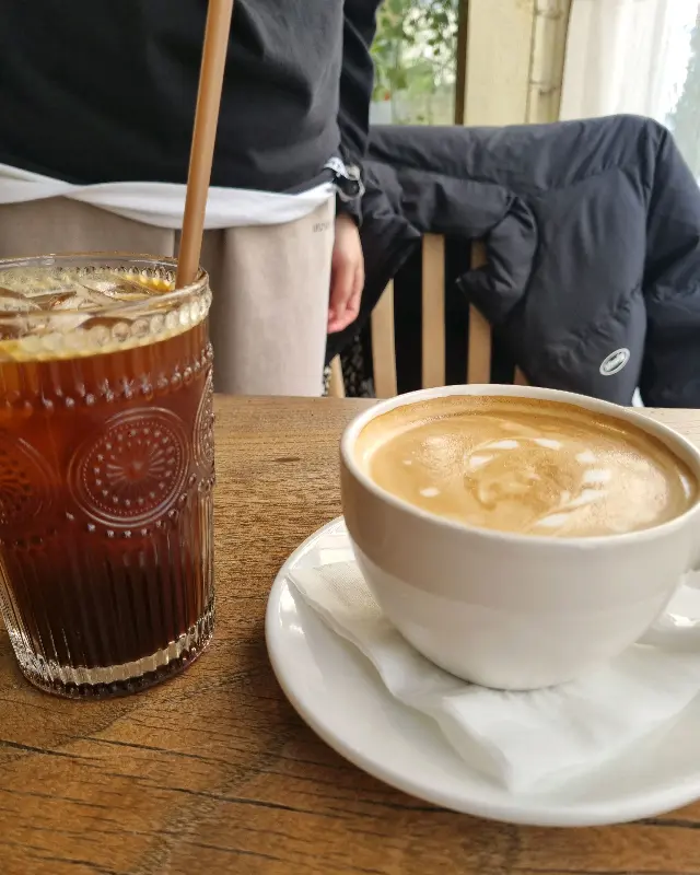 몽벨라떼와 아이스 아메리카노