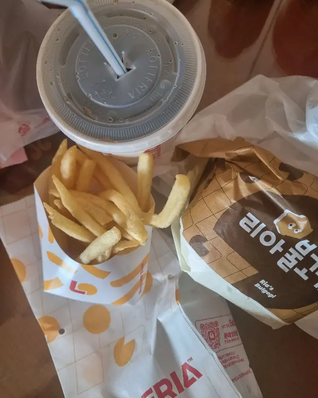 불고기버거, 감자튀김, 콜라 세트