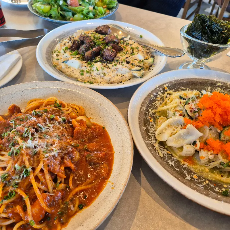 보기만 해도 푸짐한 한 상 차림