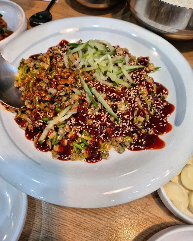 윤기가 흐르는 서대회