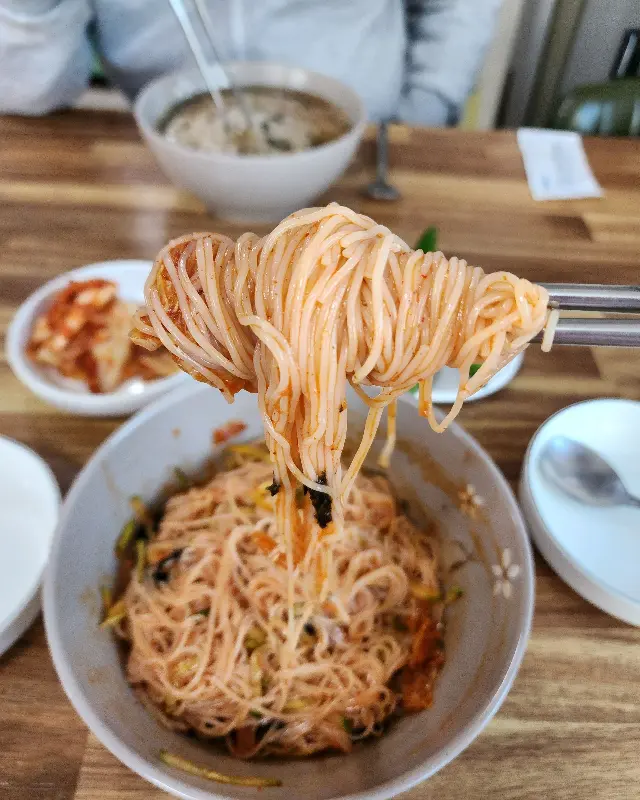 비빔국수 근접샷