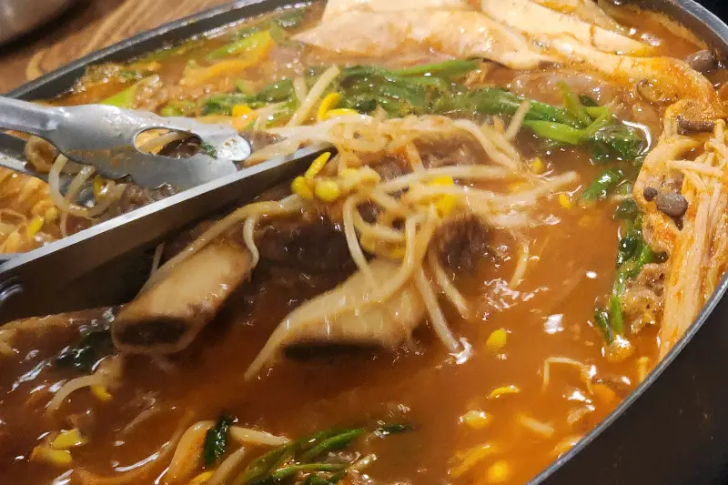 갈비 손질 모습