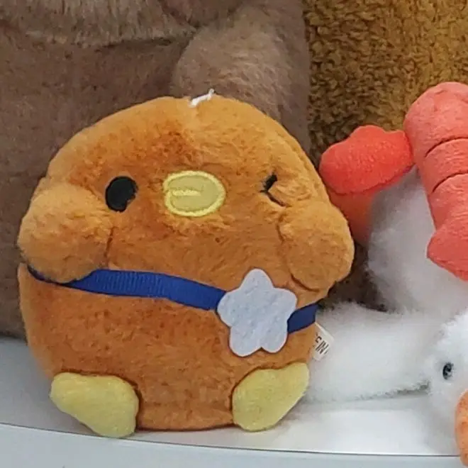 귀여운 캐릭터 인형