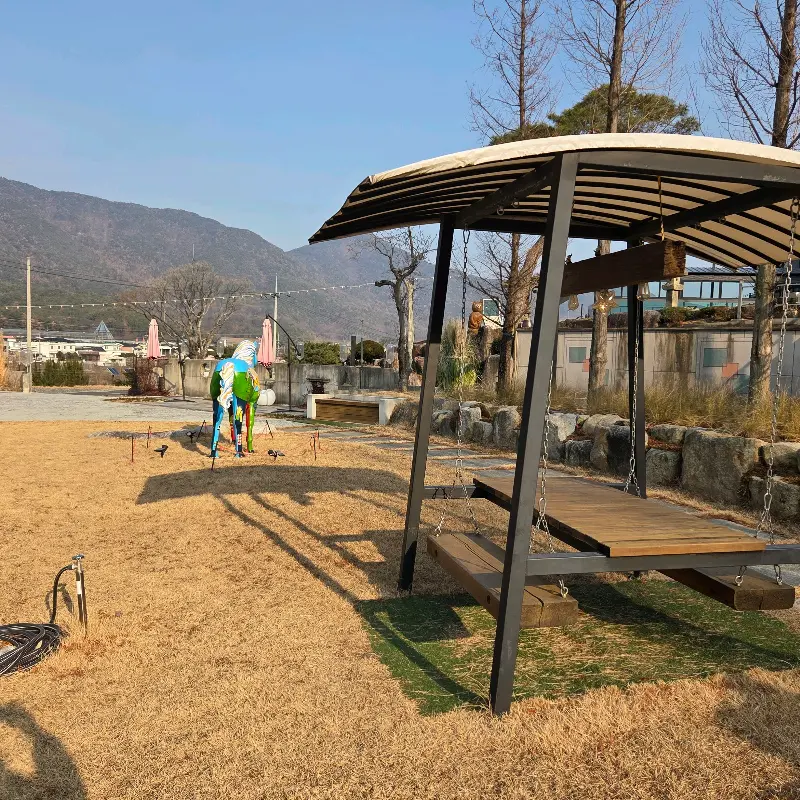 애플트리 야외 조경