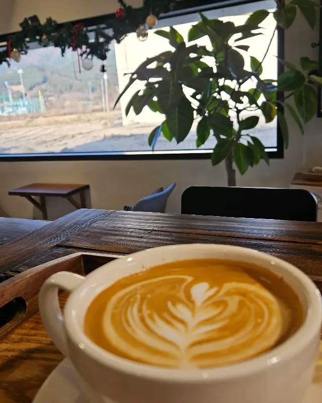 사랑새봄 카페 라떼