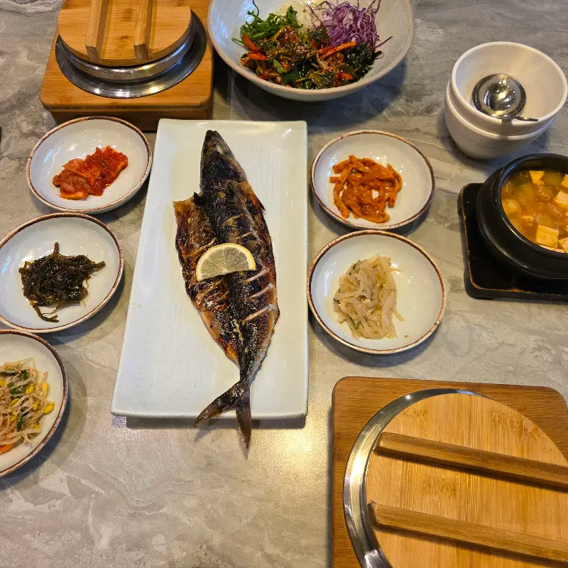 윤기가 흐르는 제육볶음