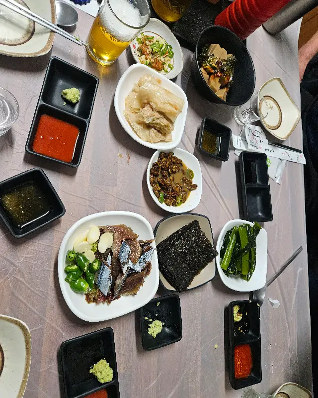 강구횟집 한상차림