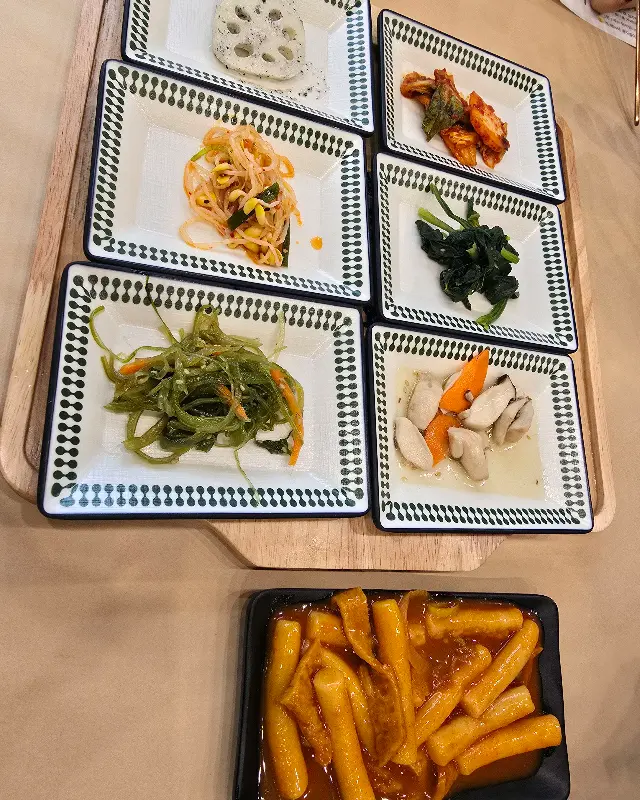 다양한 곁들임 반찬