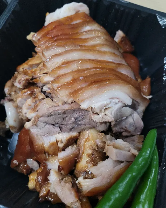 윤기가 흐르는 족발