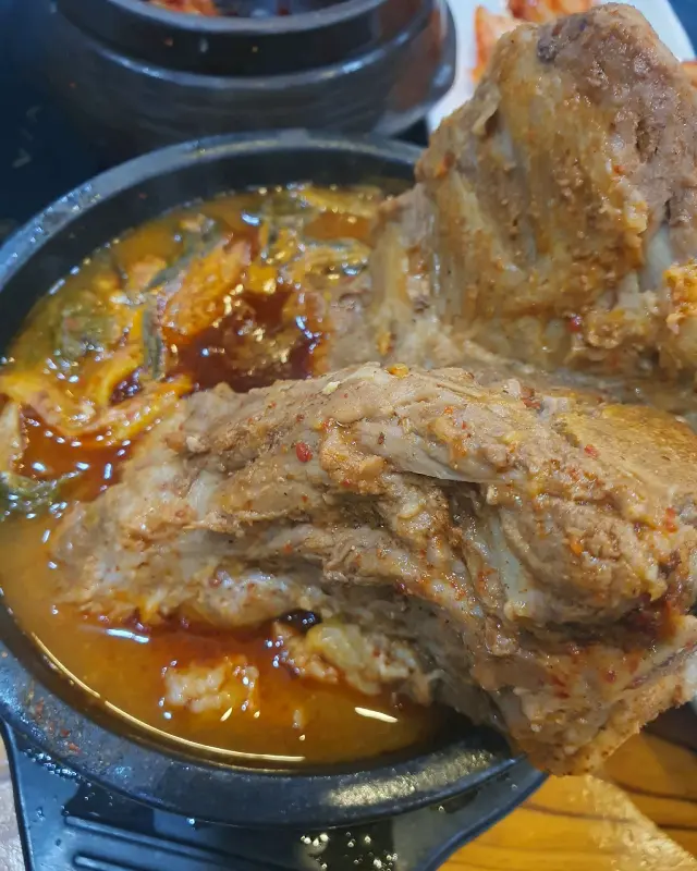 뼈에 붙은 살코기