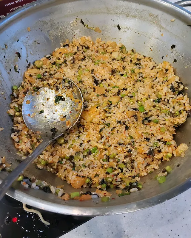 들기름 깍두기 볶음밥