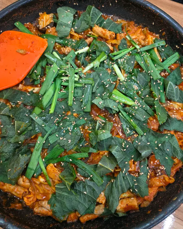 볶아지는 순대곱창볶음