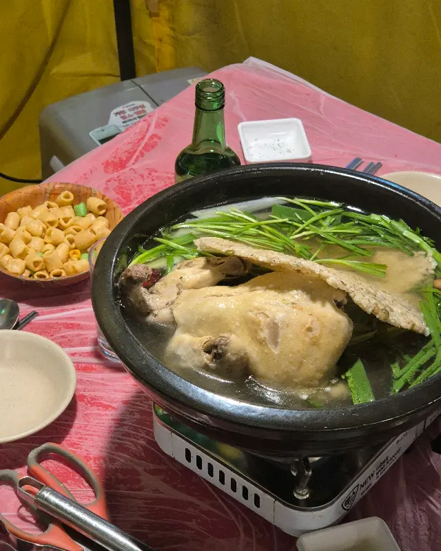 가든포차의 야외 테이블