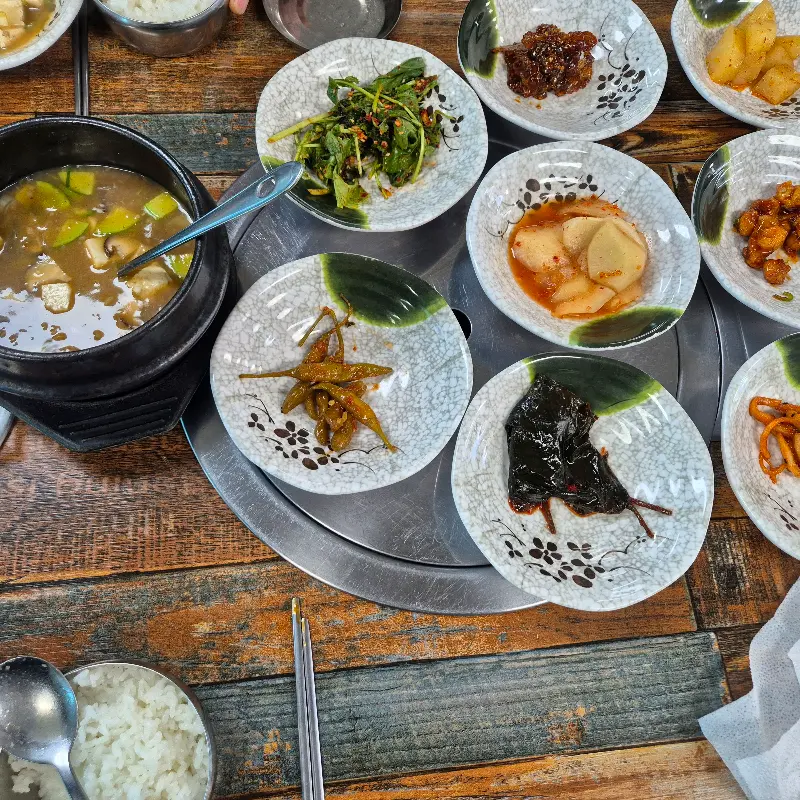 다채로운 밑반찬