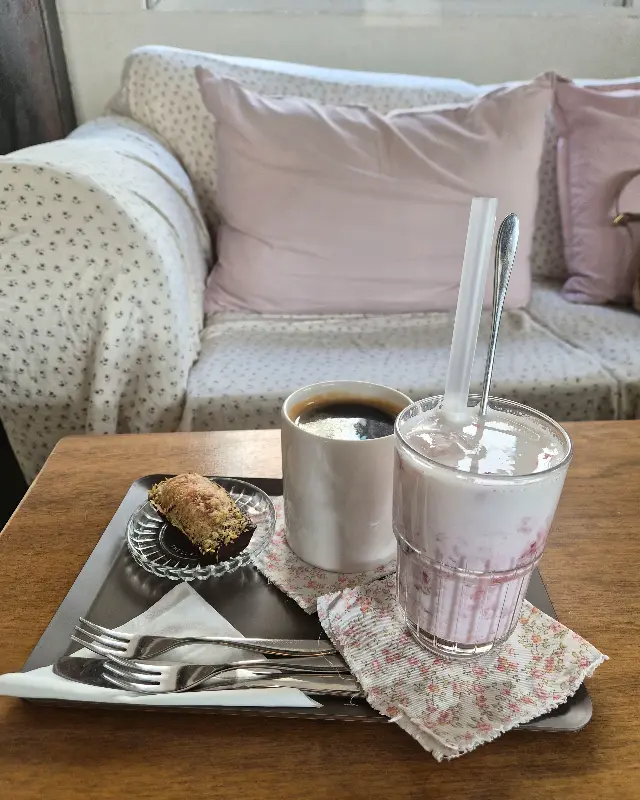 라떼와 휘낭시에