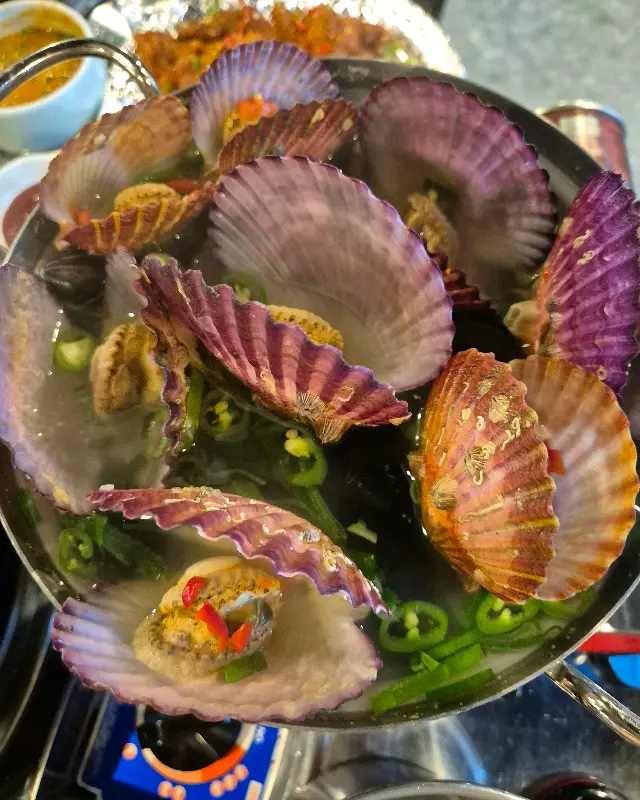 홍합 가리비 조개탕