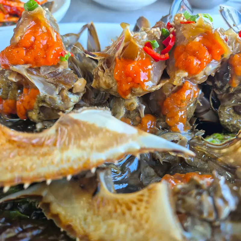 알이 꽉 찬 간장게장