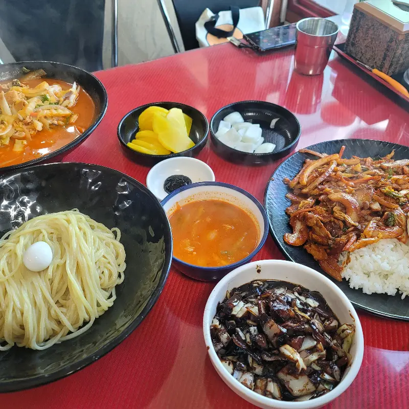 푸짐한 한 상 차림