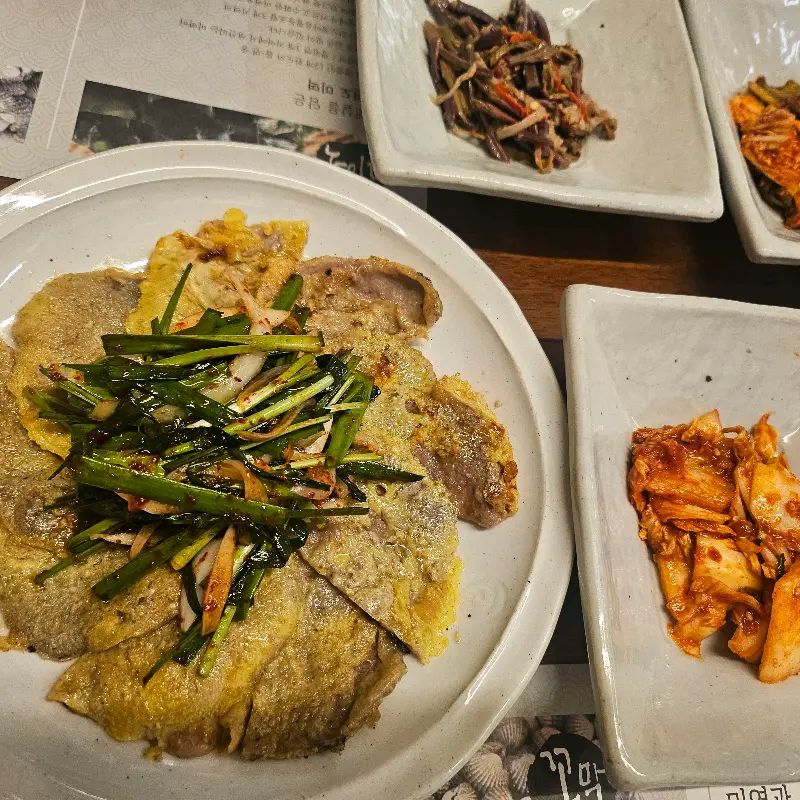 미꼬담에서 맛있는 식사