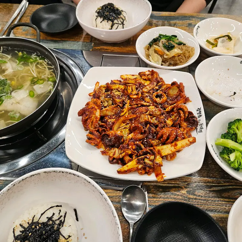 해물찜과 밑반찬