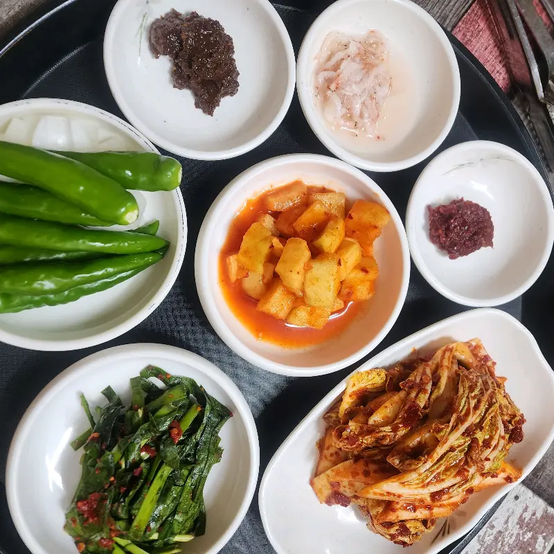 다채로운 밑반찬