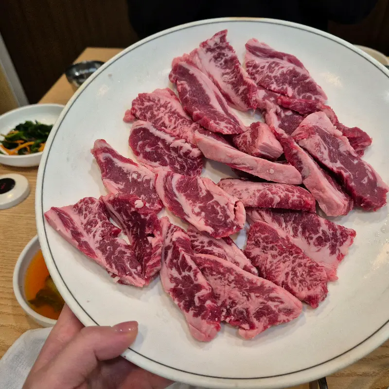 신선한 소갈비살의 자태