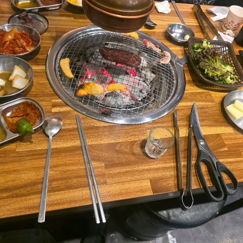 소고기와 함께 즐기는 다양한 곁들임 메뉴