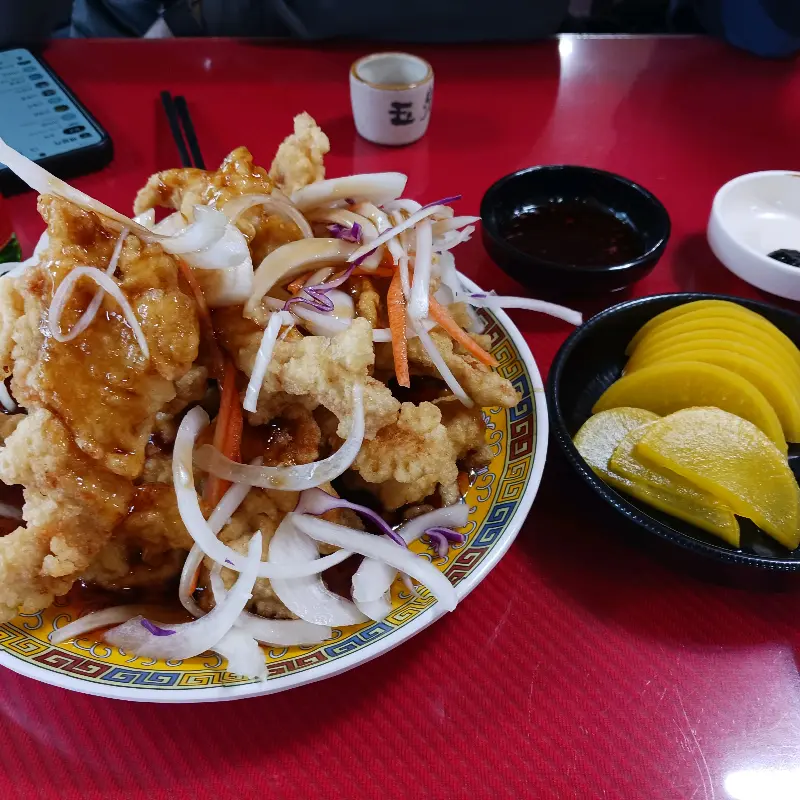 탕수육과 곁들임