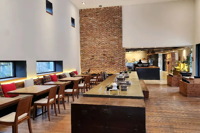 두베카페 내부 장식