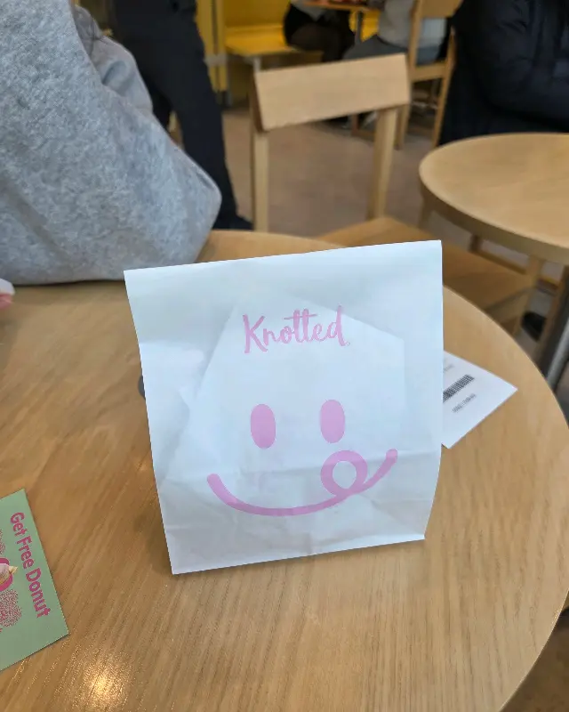 노티드 도넛 포장 봉투