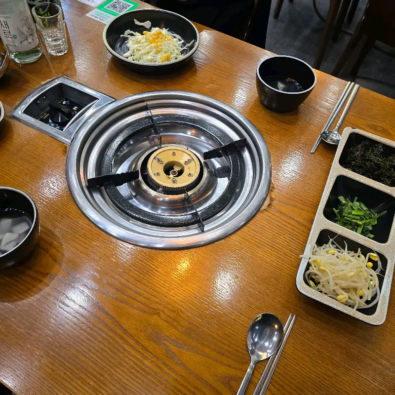 깔끔한 테이블 세팅