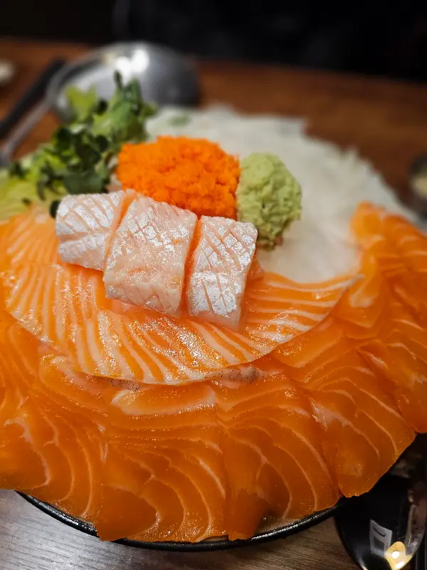 싱싱한 연어회