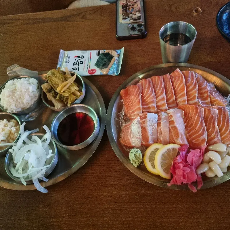 사랑각 한상차림