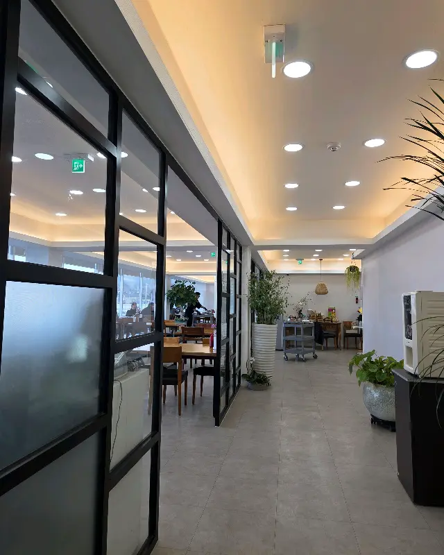 매장 내부 인테리어