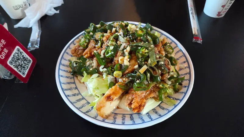 새콤달콤한 유린기의 향연