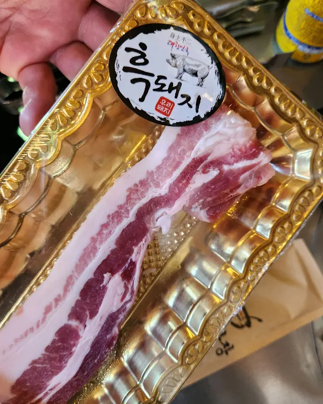 신선함이 눈으로도 느껴지는 돼지고기