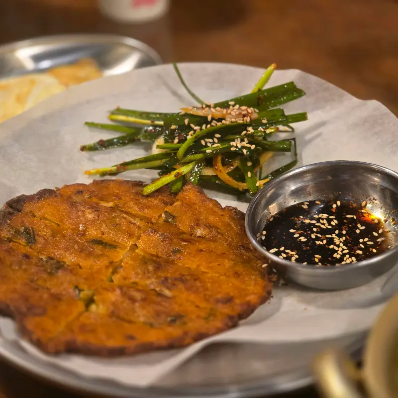 겉바속촉 김치전