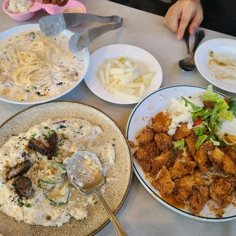 겉바속촉의 정석을 보여주는 뇨끼