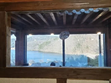 월출산 절경 품은 강진 한옥 뷰 맛집, 사문로98에서 흑임자의 깊이를 느껴봐